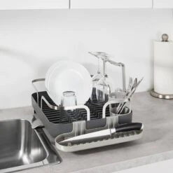 Umbra Égouttoir Holster -Cuisine À La Maison 1000317008 220112 13112700363 DETAILS P000000001000317008