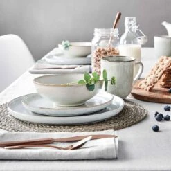 Service HENLEY (16 éléments) -Cuisine À La Maison 1000332765 220215 023 MOOD DETAILS P000000001000332765 mood