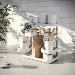 Umbra Etagère Organisateur Multi-niveaux Holst -Cuisine À La Maison 1000346967 220516 021 MOOD DETAILS P000000001000346967 mood