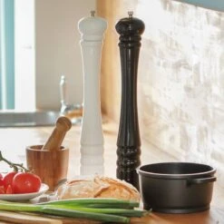 Poivrier En Bois Meule En Céramique 30 Poivrier En Bois Meule En Céramique -Cuisine À La Maison 11a57cf544ab4b458d89b2dff365cf4a