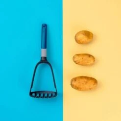 Presse Purée Manuel Avec Cuillère -Cuisine À La Maison 24b8c4ebeae841e4889af75da9e1f778