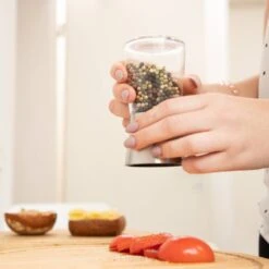 Moulin à Poivre Design En Verre Lot De 2 -Cuisine À La Maison 376737e48f61448199fa5681f3cf3c2b