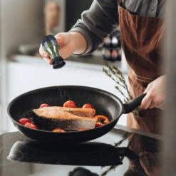 Carrousel à épices Avec 16 Pots -Cuisine À La Maison 5524536b8ac748fe8fdbd126465eb35f