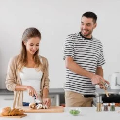 Saupoudreuses Et Moulins à épices En Lot 9 Saupoudreuses Et Moulins à épices En Lot -Cuisine À La Maison 5ecdedcbb35b493cb3c5a8ceaf241724