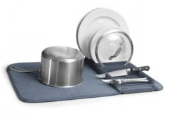 Umbra Egouttoir Pliable Udry L -Cuisine À La Maison ba6cb225f0e5487599e40c5b5352a484.cropped 35 250 949 667.processed