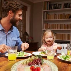Plat De Service Avec Bord Doré 9 Plat De Service Avec Bord Doré -Cuisine À La Maison e5ef9145aa7743e6b9558ca14b2e4c60