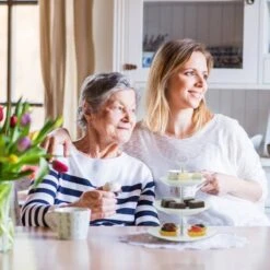 Présentoir à Gâteau Porcelaine -Cuisine À La Maison f180195ef3a24578af5fa4a85d33bdd7